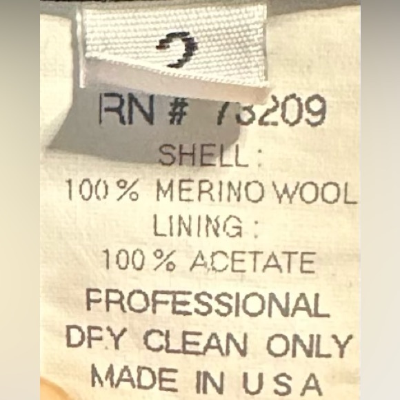 NWOT J.Percy Woman’s Sz 2 Classic Black Pea Coat! 100% Wool with inner lining! - Picture 4 of 6